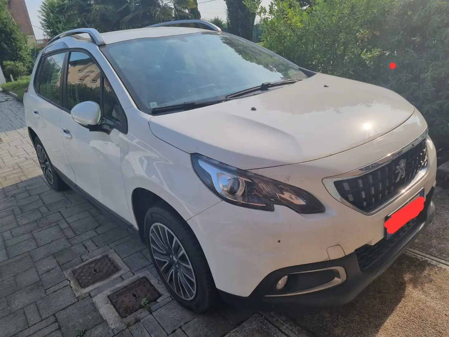 Peugeot 2008 1.2 puretech Style 82cv Blanc - 1