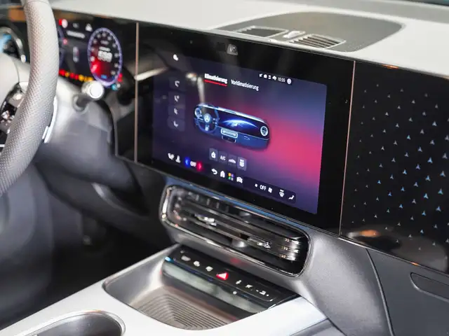 Mercedes-Benz GLB view 15