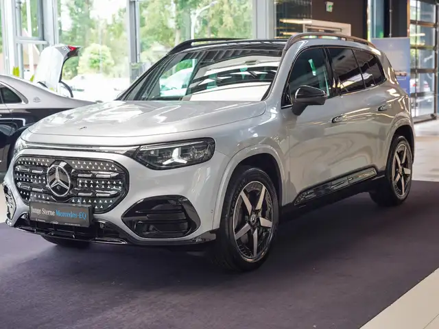 Mercedes-Benz GLB view 9