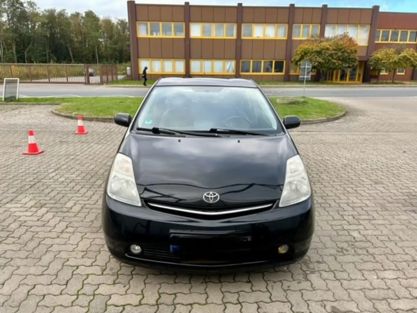 Toyota Prius (Hybrid) Noir - 1