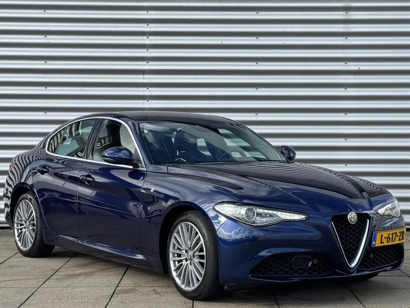 Alfa Romeo Giulia 2.0 TURBO 200pk Aut B-Tech Business Edition | Park Blauw - 2