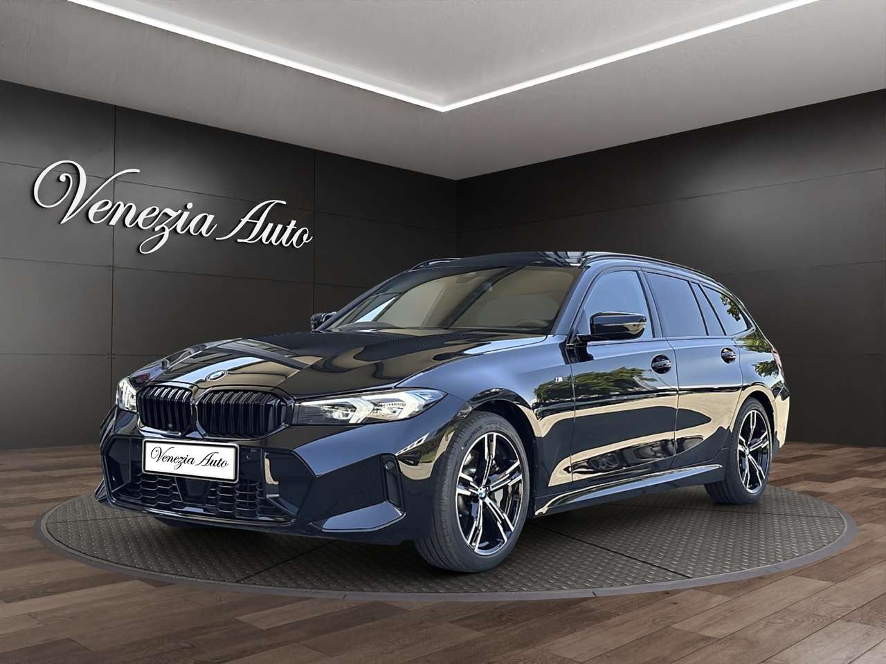BMW 330 330i 30i M Sport Touring 245cv xDrive Tetto Panoramico Navi Pelle HiFi Keyless ACC 360 Ambient