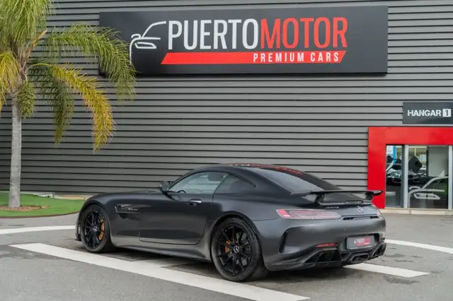 Mercedes-Benz AMG GT view 2