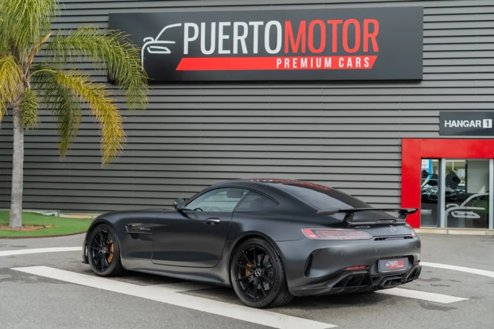 Mercedes-Benz AMG GT Coupé R Noir - 2