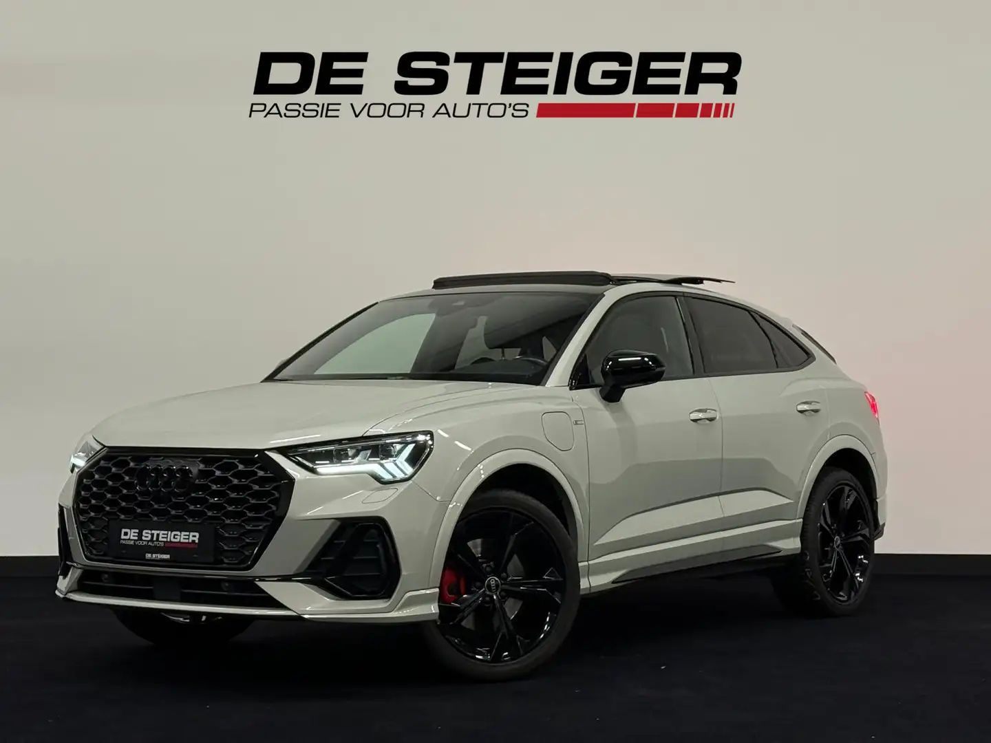 Audi Q3 Sportback 45 TFSI e RSQ3 Pano 360 Sfeer UNIEK !! Gris - 1