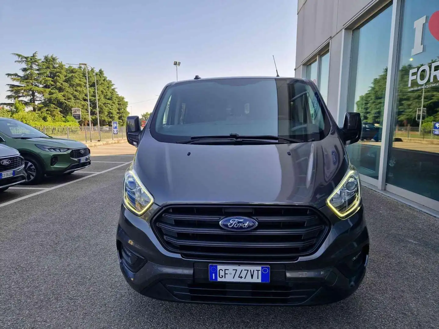 Ford Transit Custom 300 2.0 130 PL-DC Furgone Trend Grigio - 2