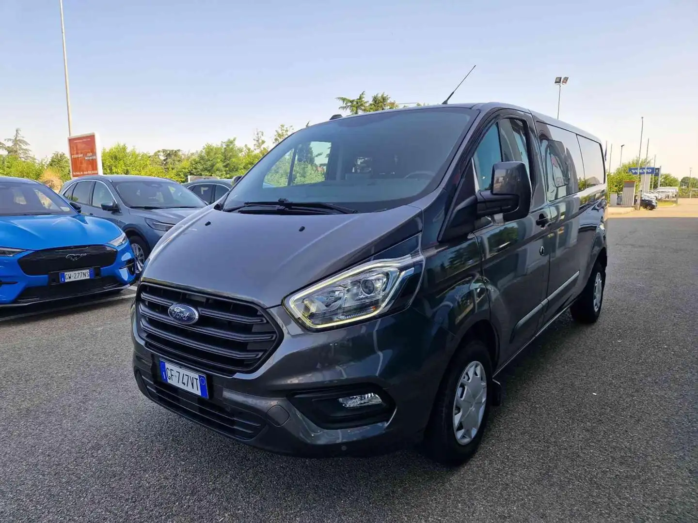Ford Transit Custom 300 2.0 130 PL-DC Furgone Trend Grigio - 1