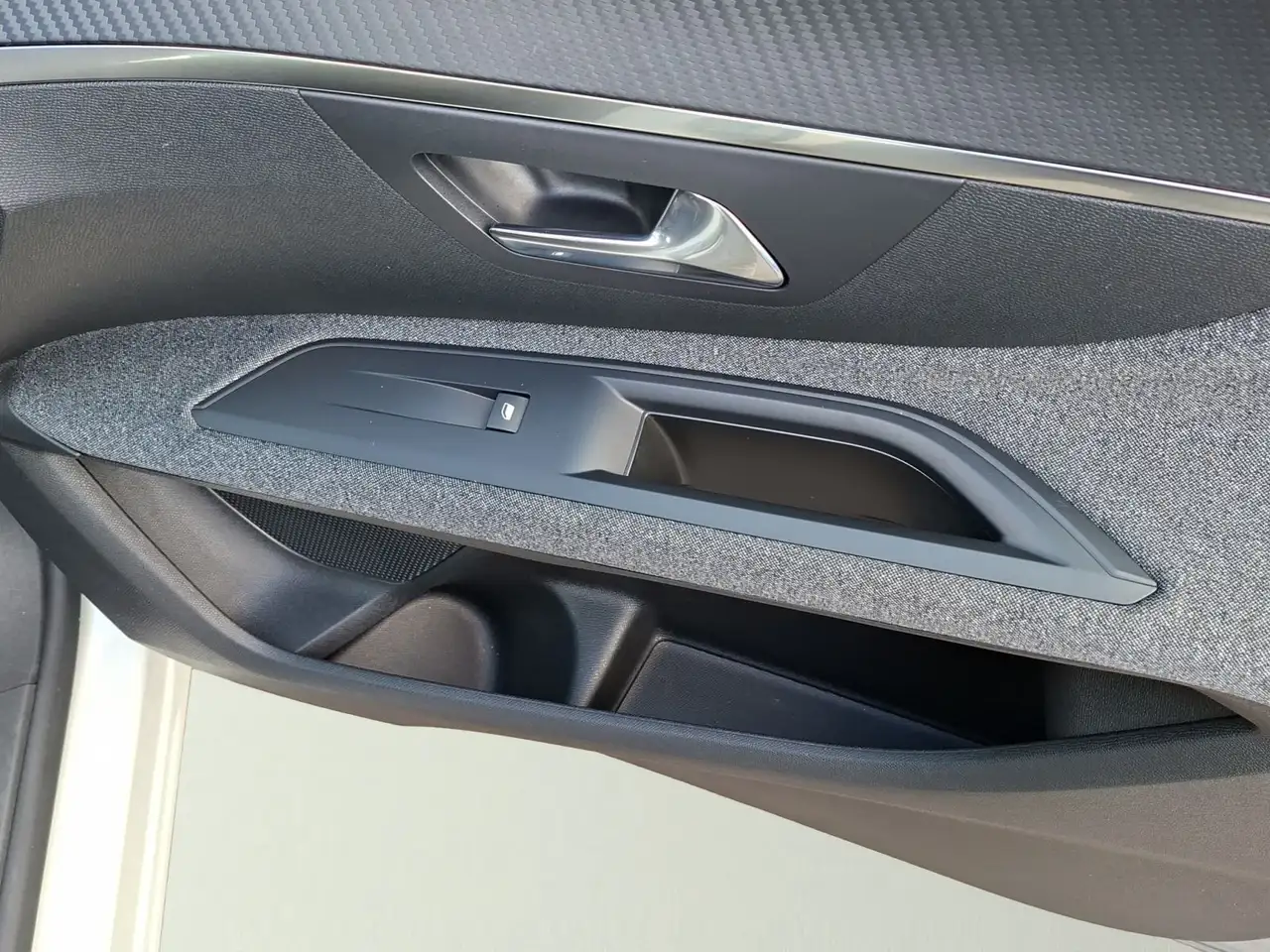 Peugeot 5008 Active Pack Pure Tech, миниатюра 16