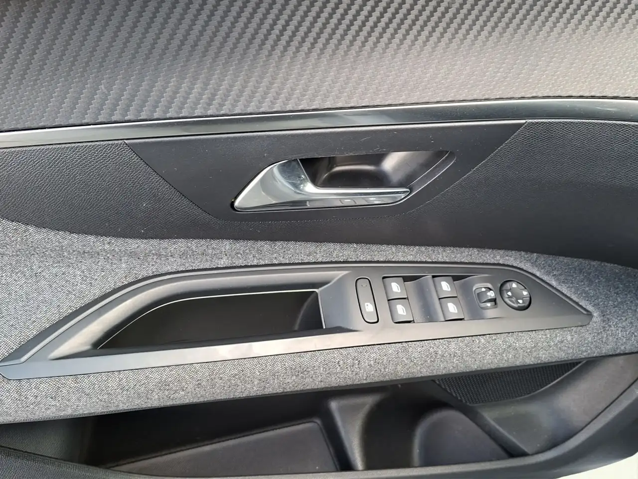 Peugeot 5008 Active Pack Pure Tech, миниатюра 12