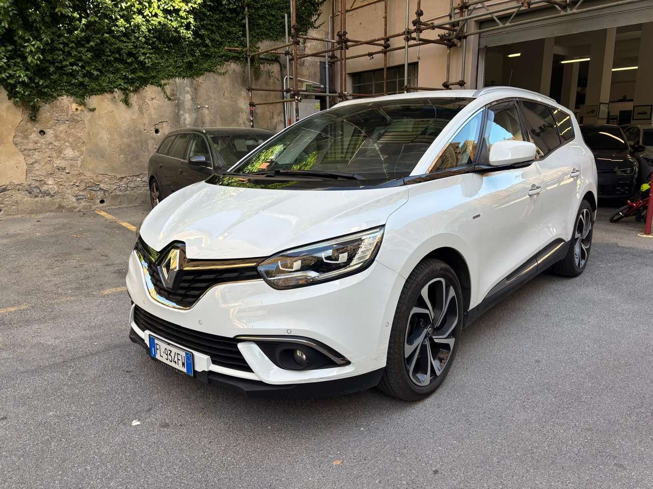 Renault Grand Scenic Grand Scenic IV 2017 1.5 dci energy Bose 110cv 7 p