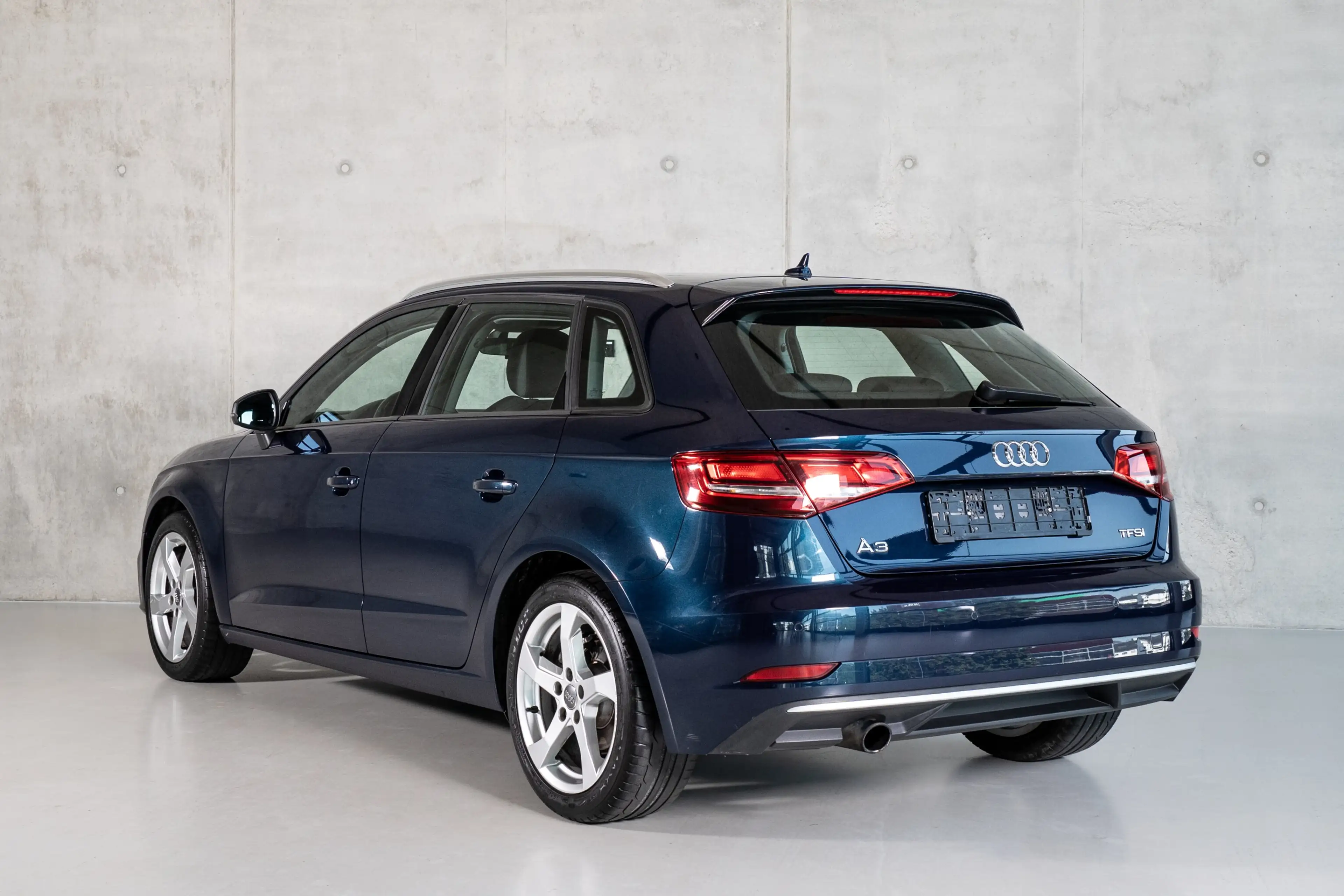 Audi A3 Sportback Navi Automatik Klima SHZ Tempomat — photo 6