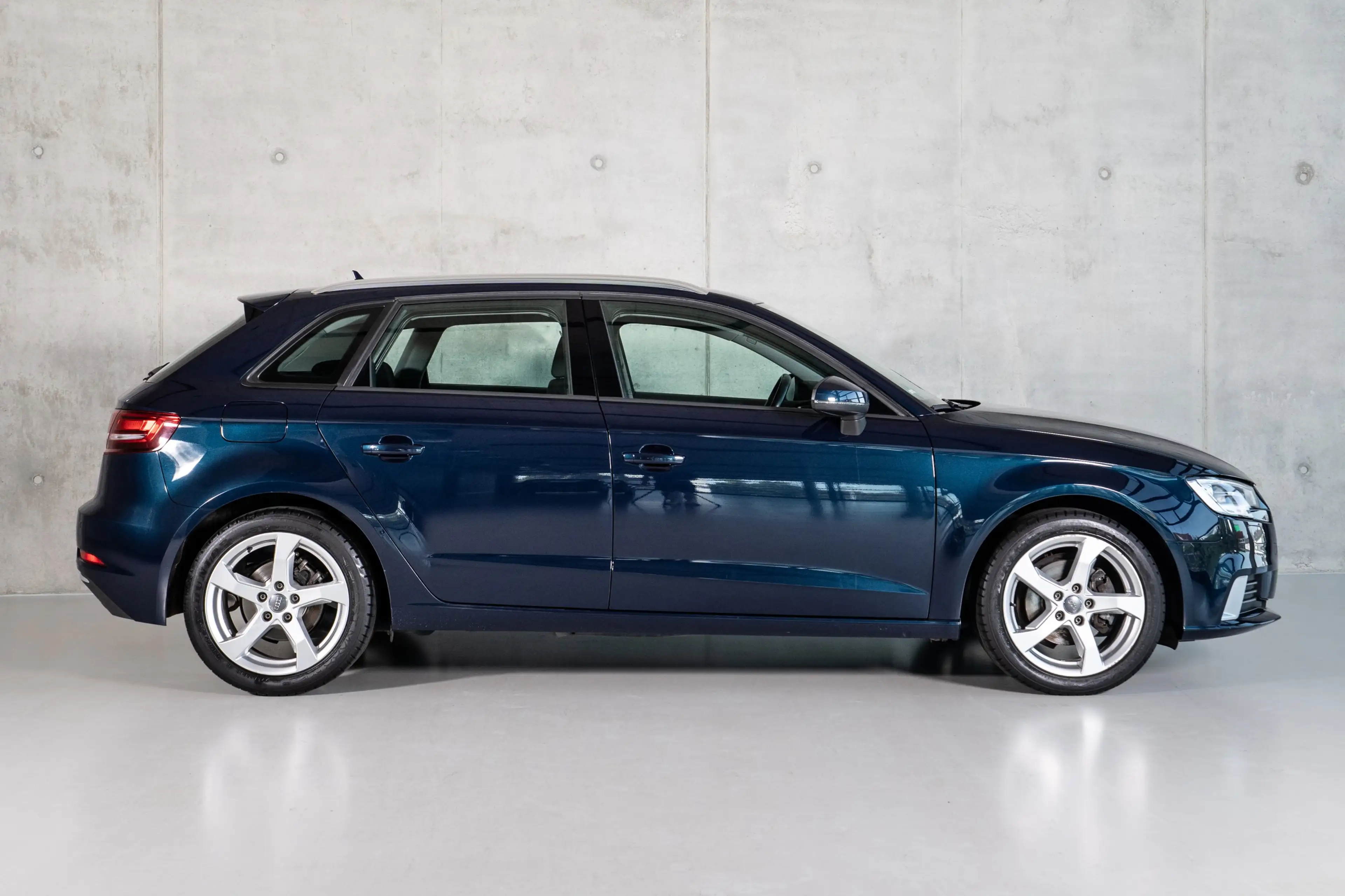 Audi A3 Sportback Navi Automatik Klima SHZ Tempomat — photo 9