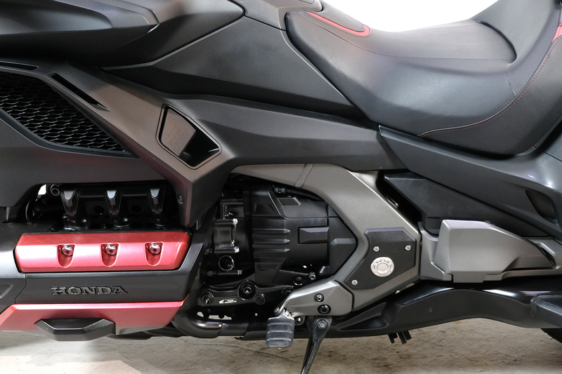 Honda GL 1800 Goldwing Bagger DCT — photo 10