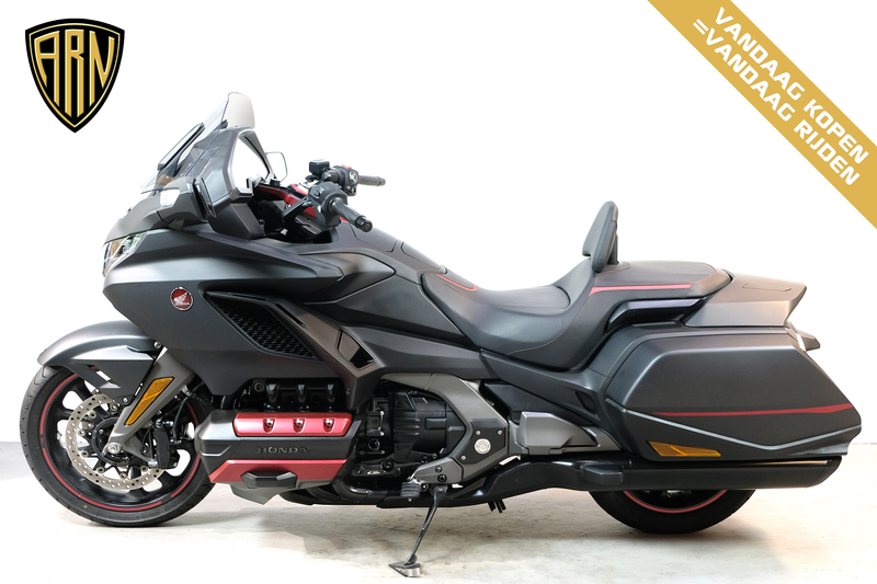 Honda GL 1800 Goldwing Bagger DCT — photo 3