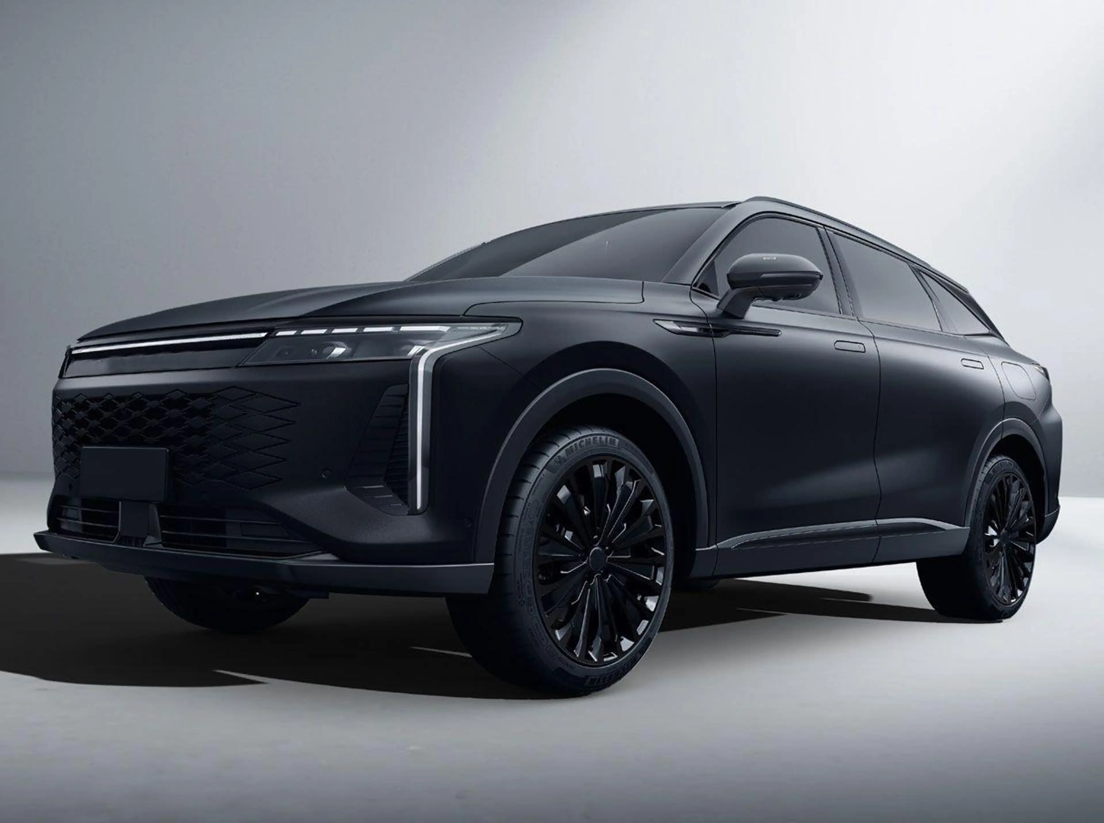 Omoda 9 Black Edition 1.5 TGDI PHEV 3DHT 4WD Pano*Leder*54 — photo 2
