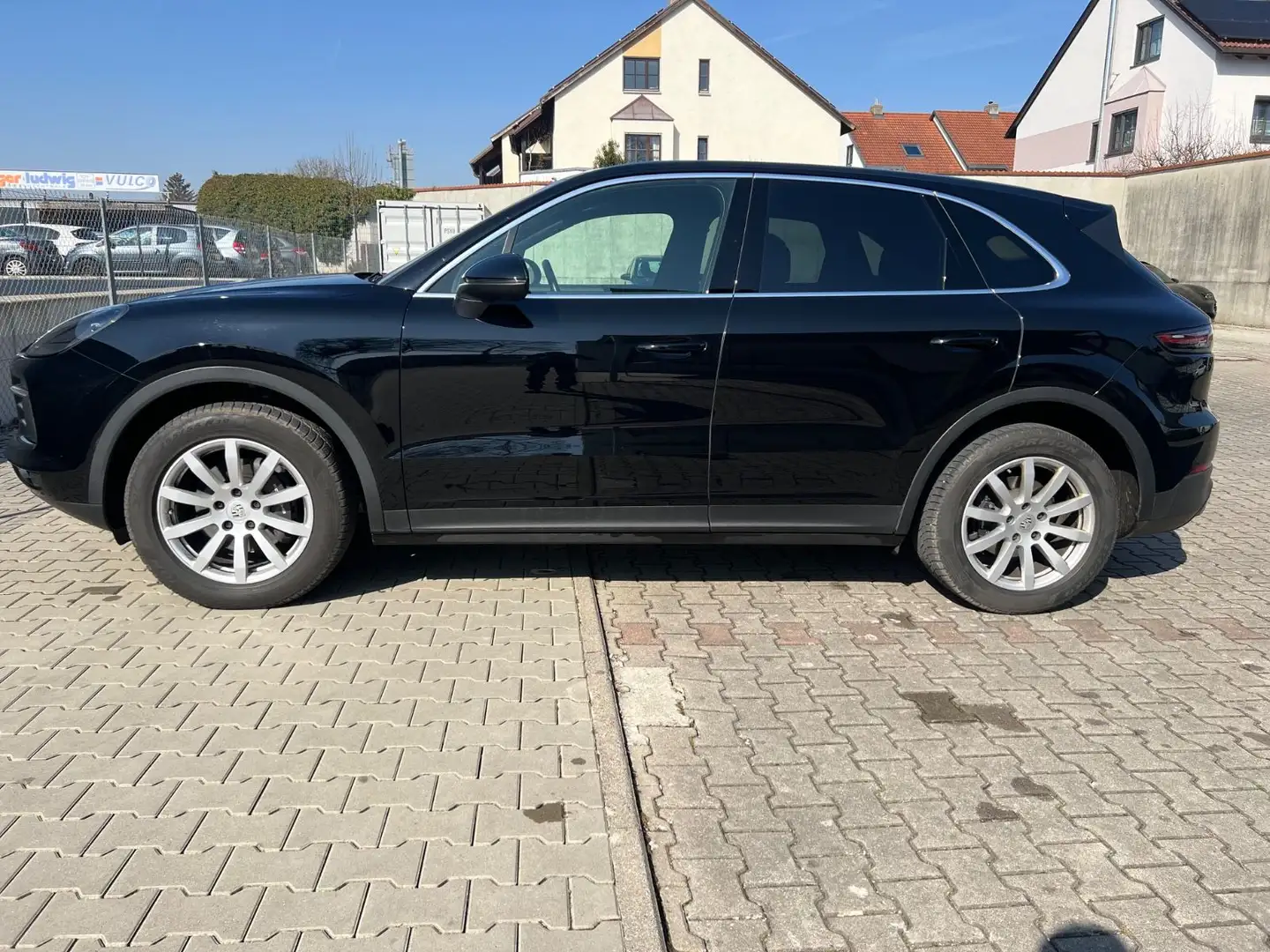 Porsche Cayenne *1.HAND*DEUTSCH*RÜCKFAHRKAM* Noir - 2