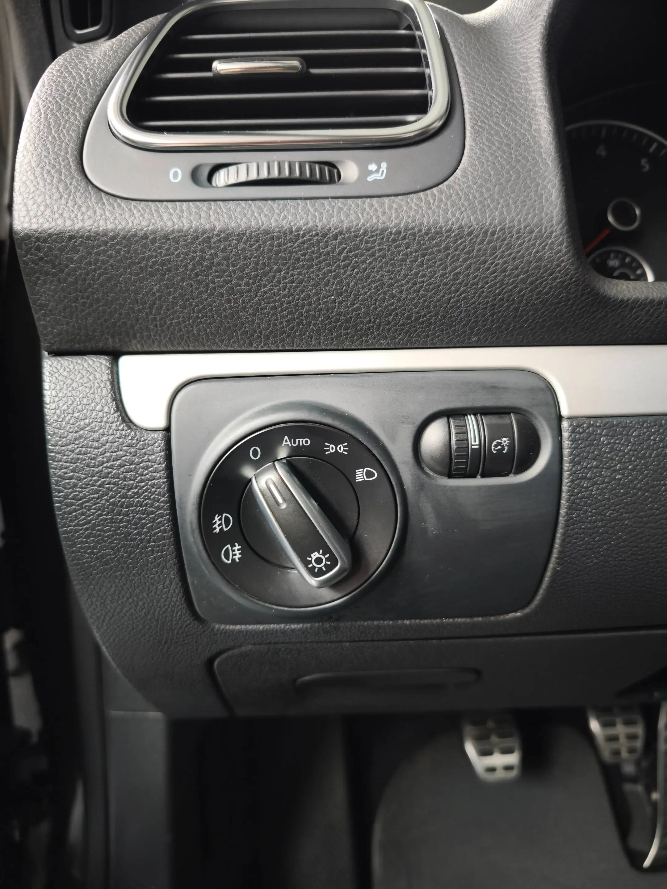 Volkswagen Eos Basis BMT 1.4 TSI NAVI/LEDER/XENON/KETTEGEWECHSELT — photo 14
