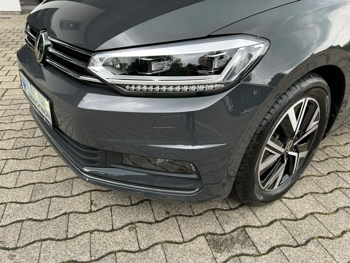 Volkswagen Touran 2,0 TDI Highline 2.0 DSG AHK,Navi,ACC,SHZ Gris - 2