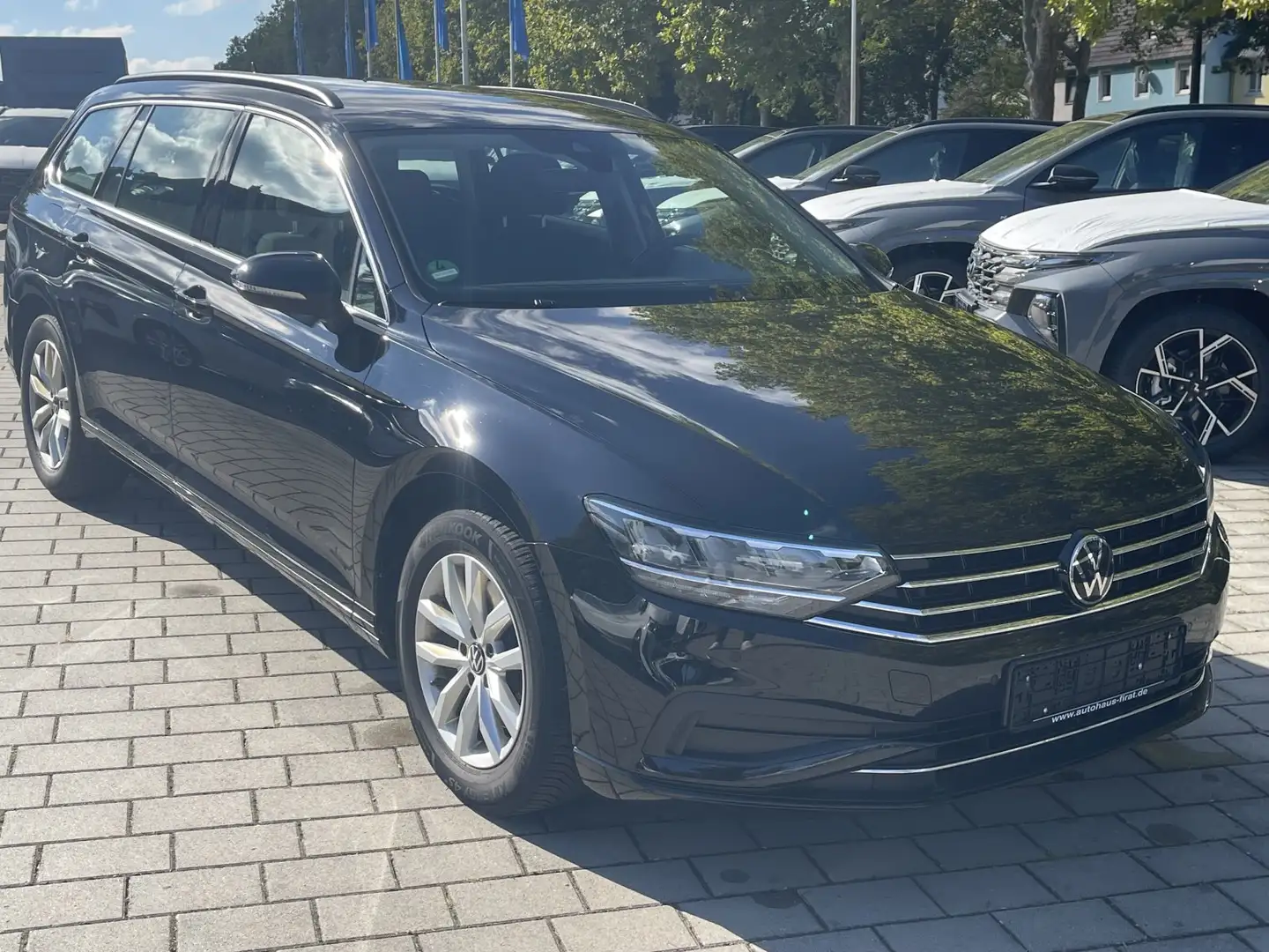 Volkswagen Passat Variant Business Schwarz - 1