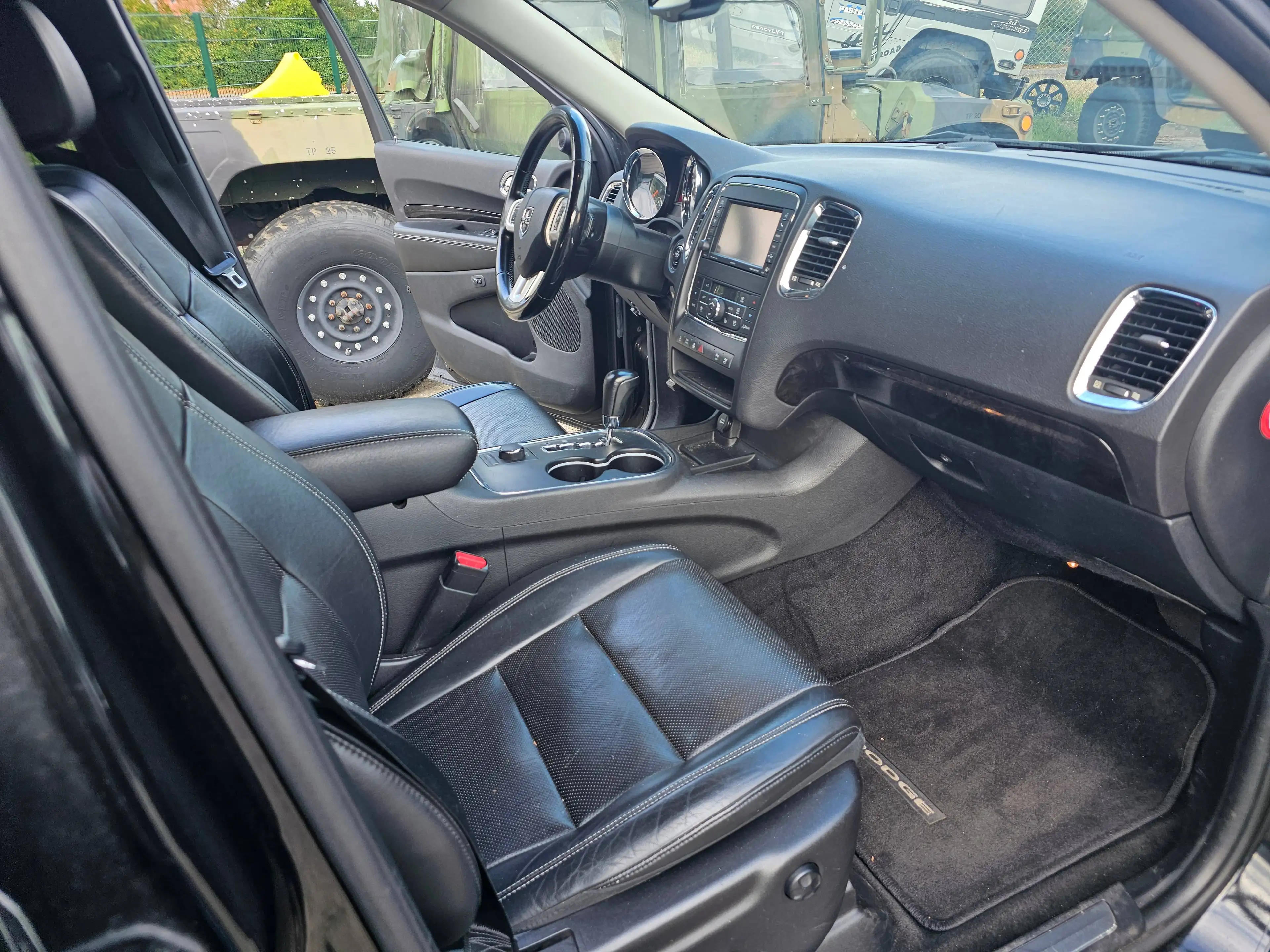 Dodge Durango Citadel — photo 9