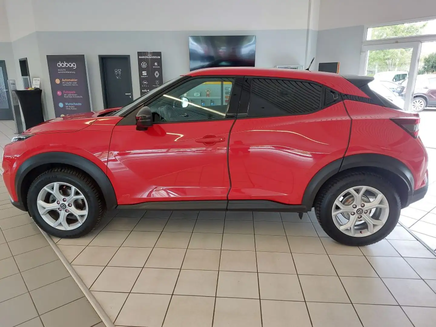 Nissan Juke 1.0 DIG-T Acenta - 2