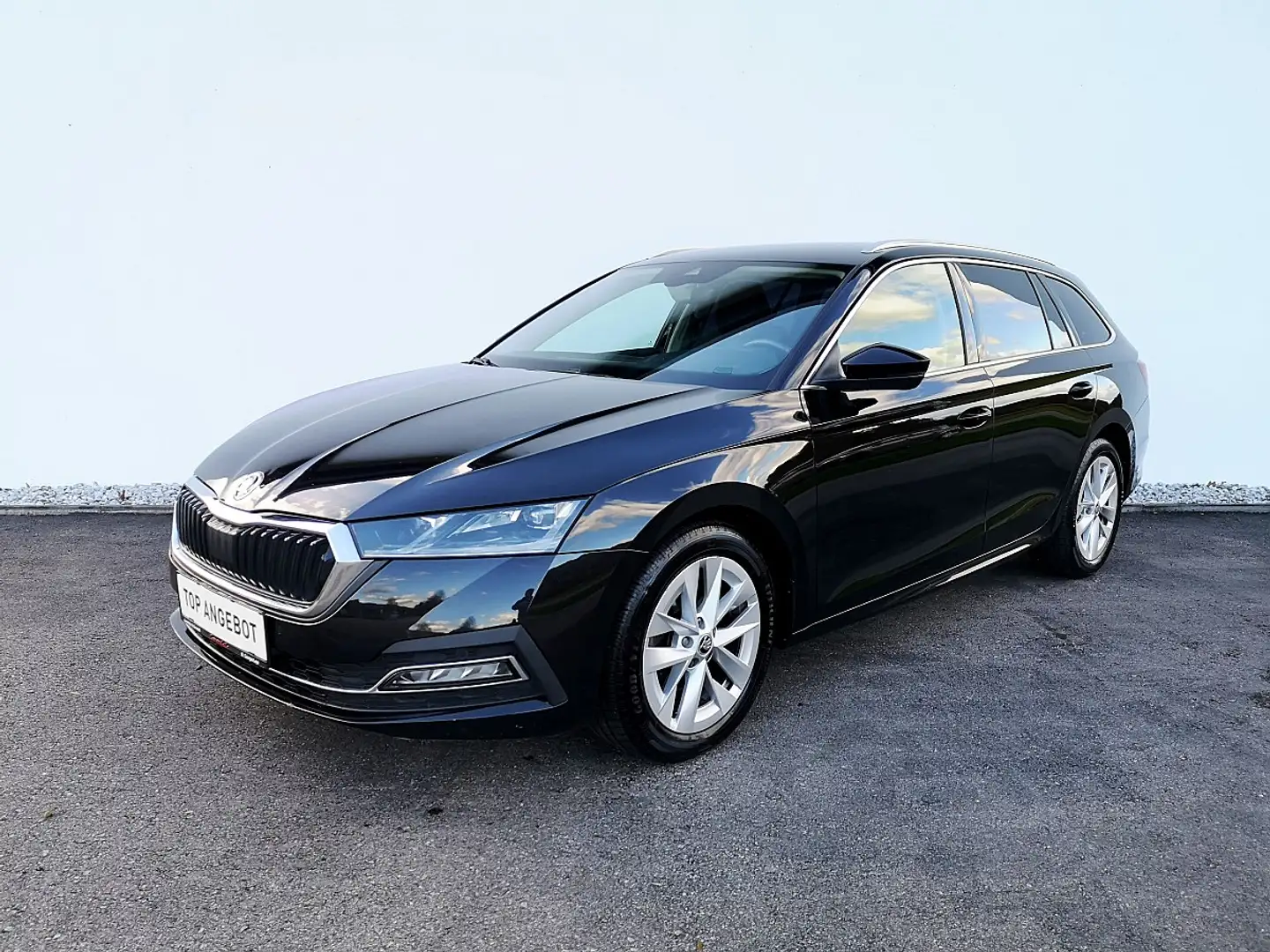Skoda Octavia Combi 1,0 TSI Style inkl. AHK Schwarz - 1