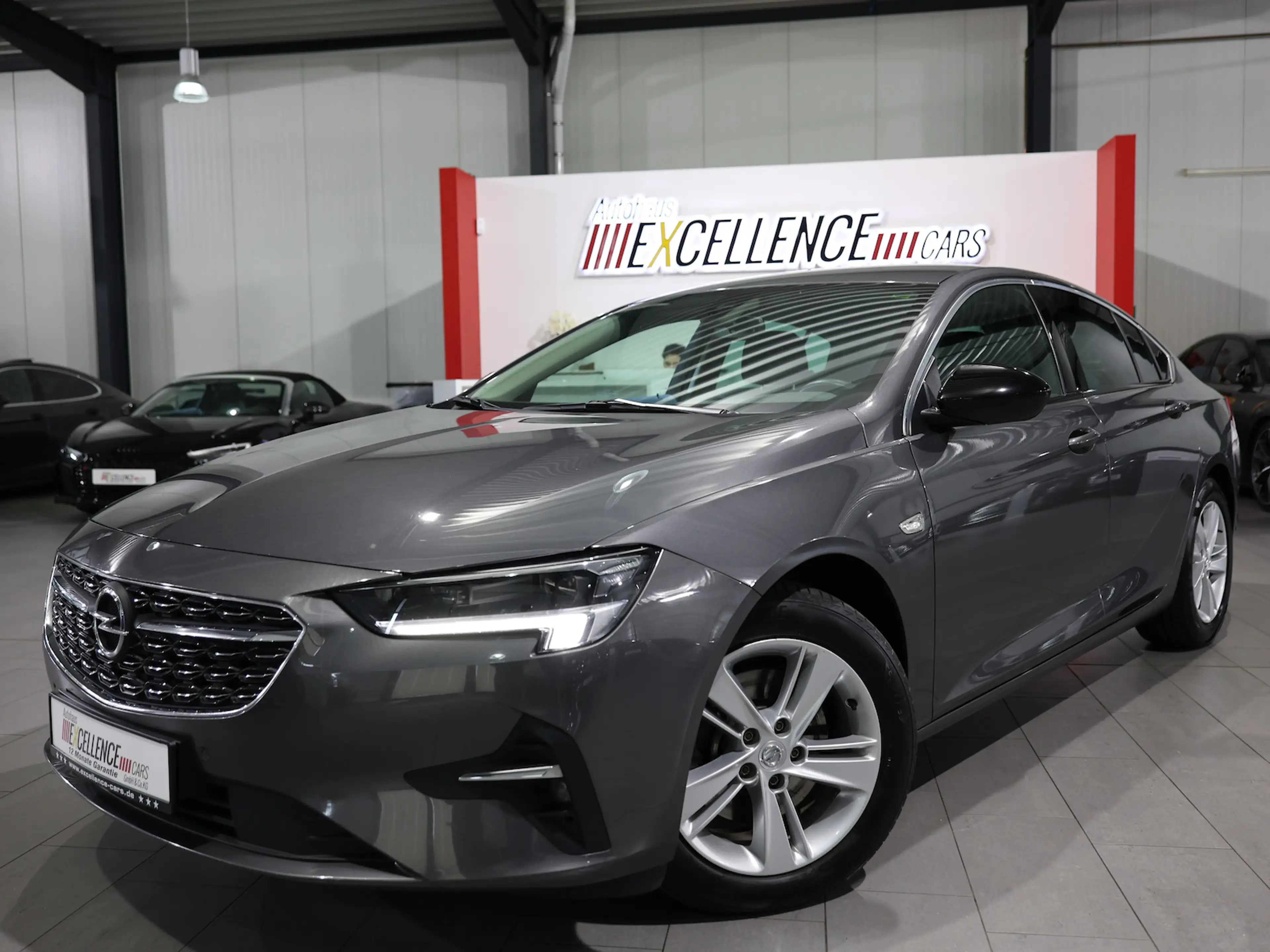 Opel Insignia 2.0 D BUSINESS PREMIUM TECHNO / LED / — photo 4