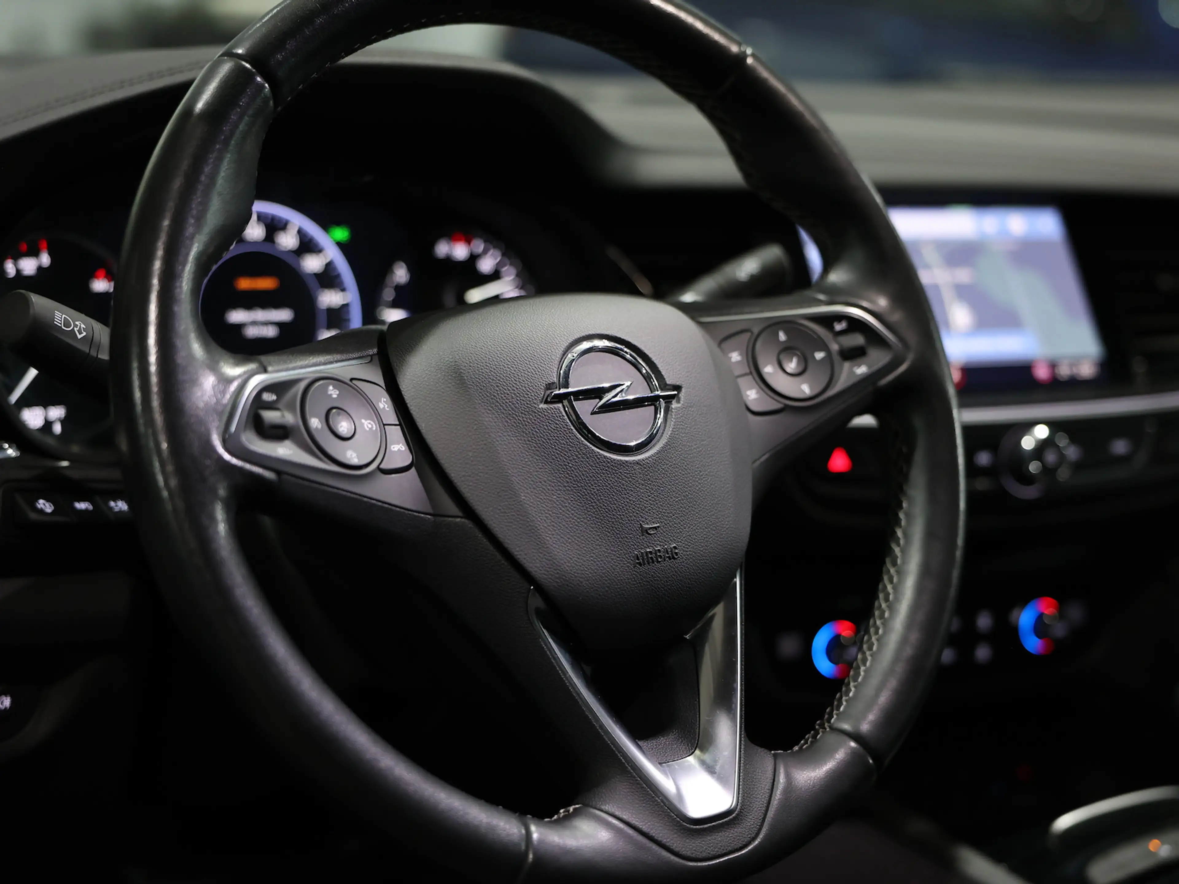 Opel Insignia 2.0 D BUSINESS PREMIUM TECHNO / LED / — photo 15