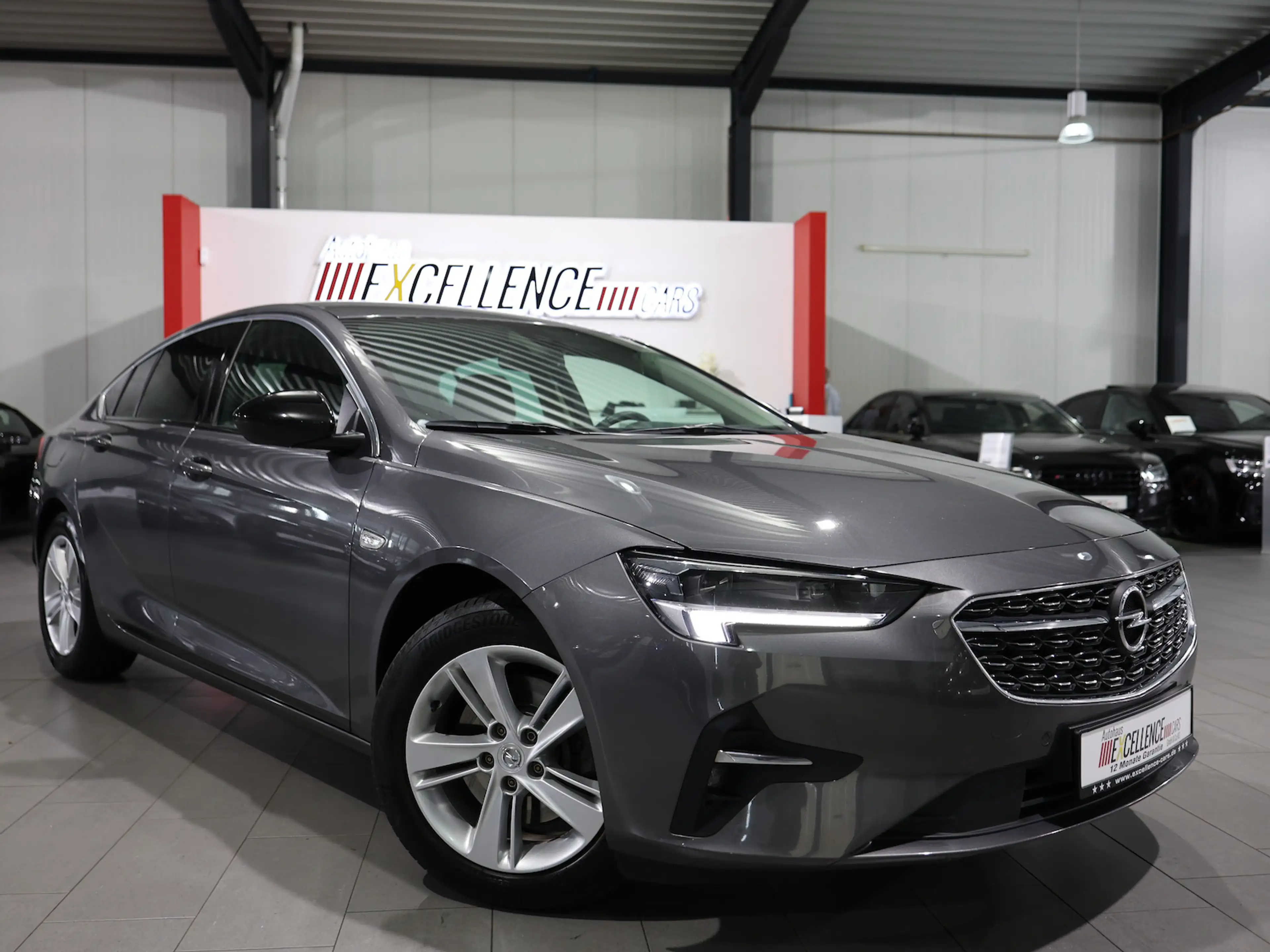 Opel Insignia 2.0 D BUSINESS PREMIUM TECHNO / LED / — photo 2