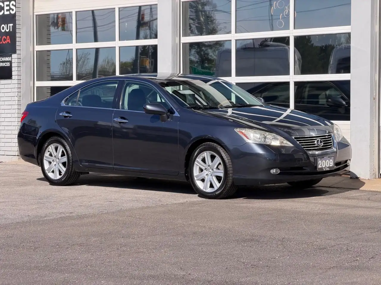 Lexus ES photo Lexus ES
