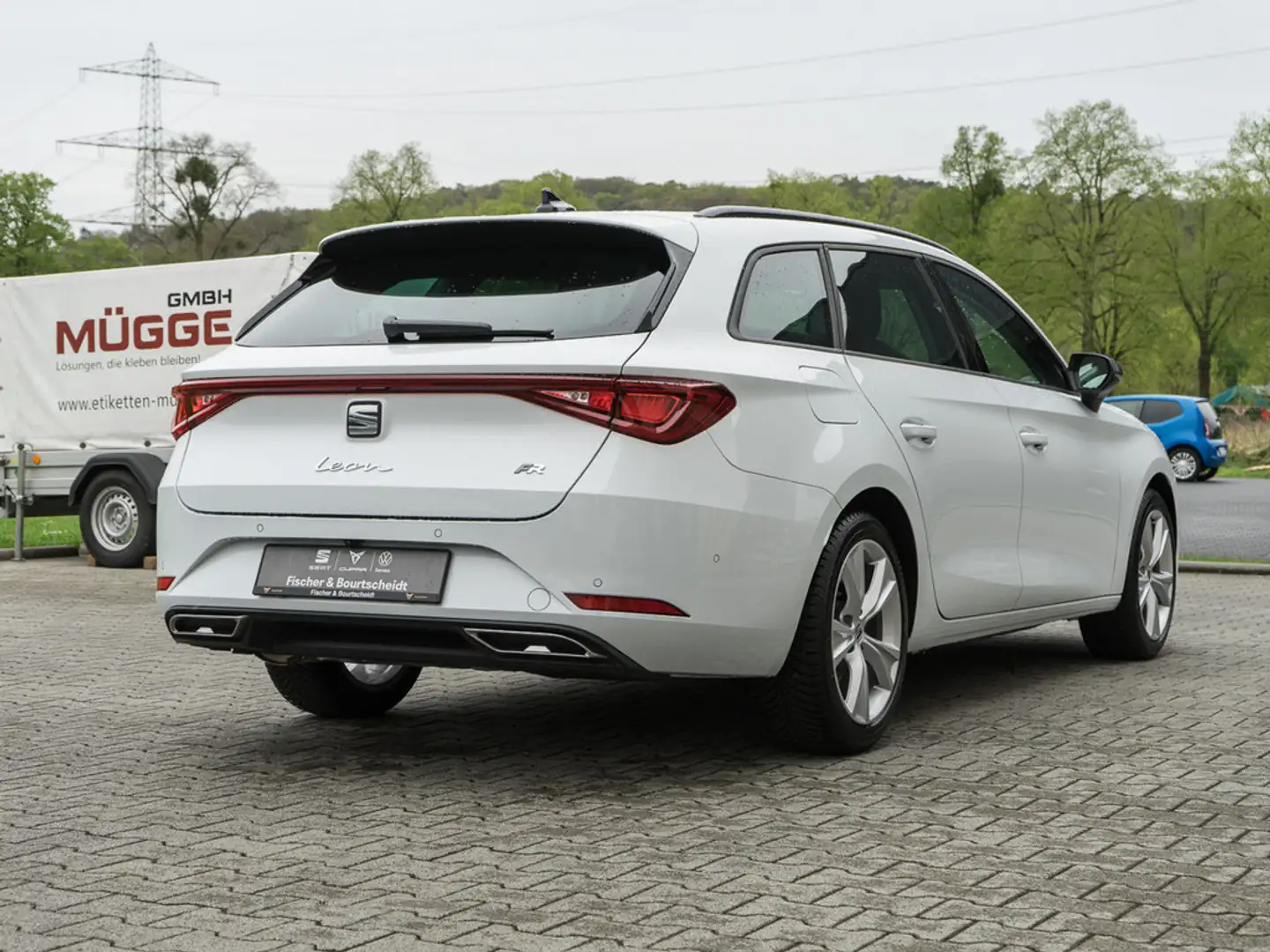 SEAT Leon Sportstourer 1.5 TSI FR NAVI ACC LED SHZ Weiß - 2