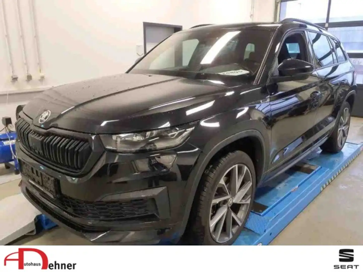 Skoda Kodiaq Sportline 1.5 TSI DSG AHK+PANO+STDHZ+ACC Klima Schwarz - 1