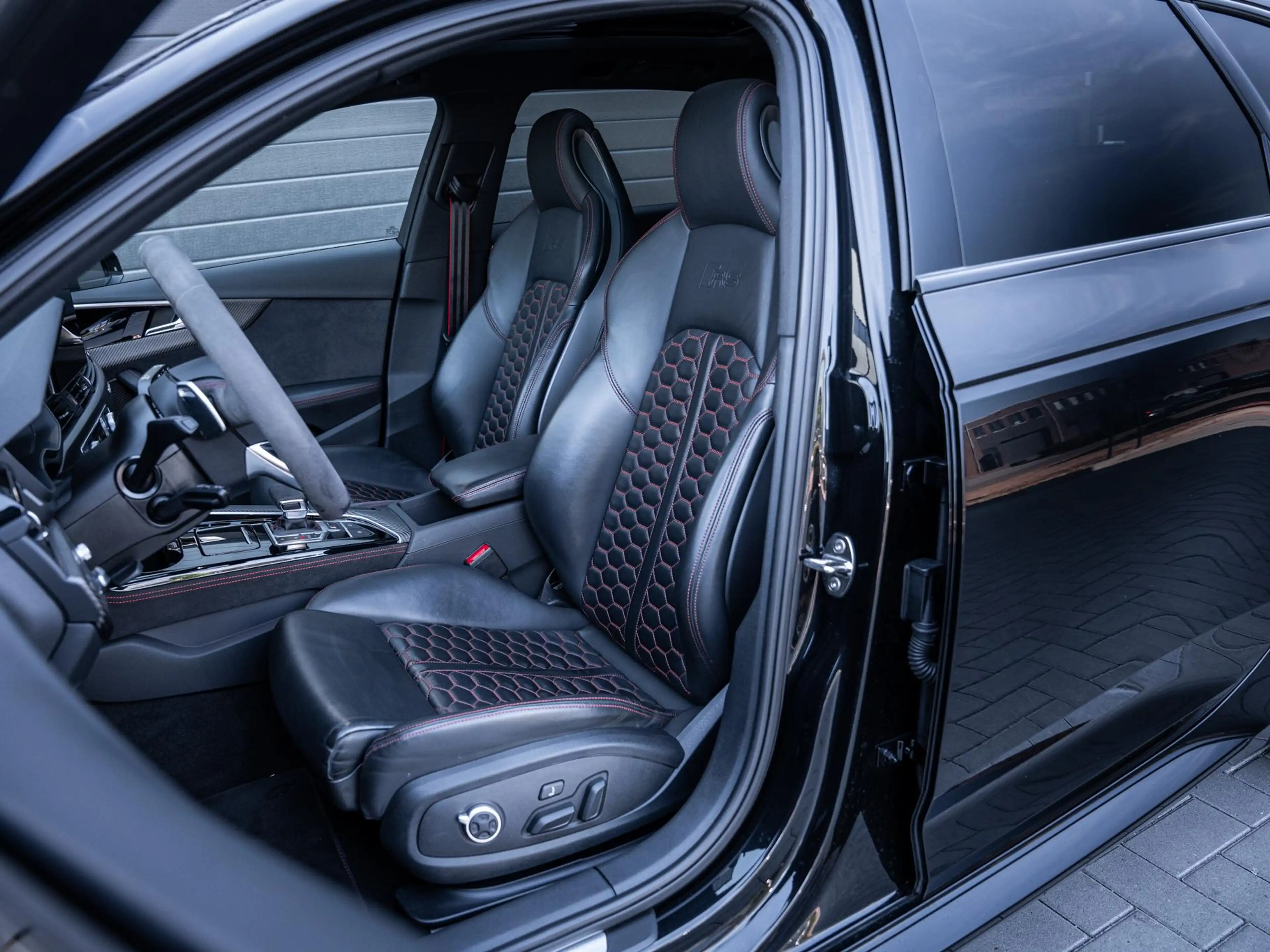 Audi RS4 A4 Avant 2.9 TFSI quattro competition plus - Dynam — photo 13