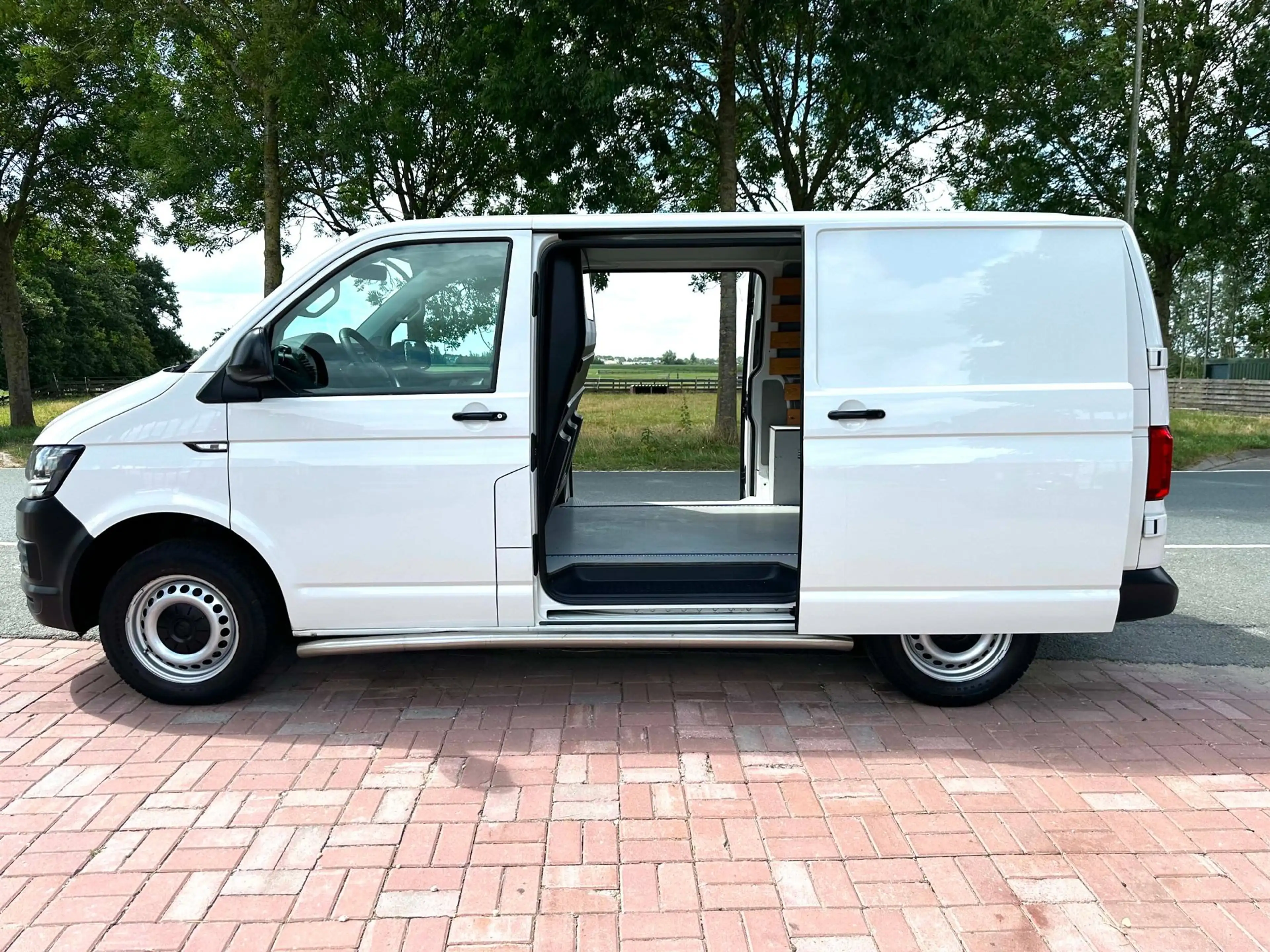 Volkswagen Transporter 2.0 TDI L1H1 AUTOMAAT 77.967 km.! 140 PK!!! — photo 2
