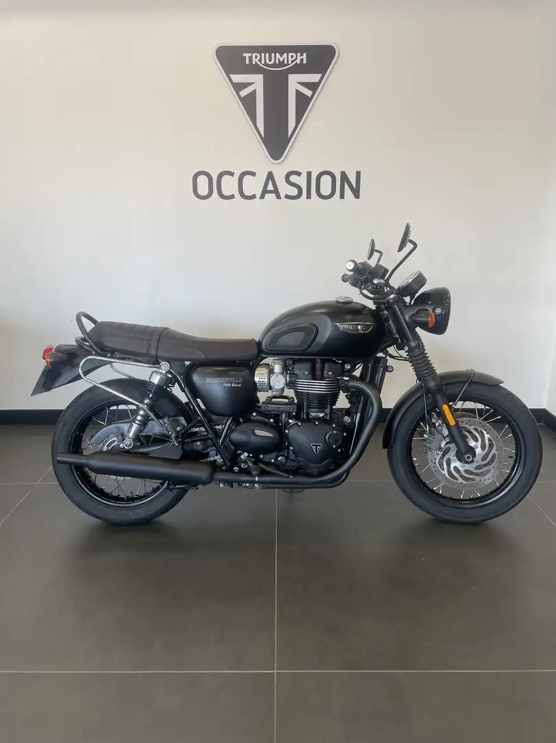 Triumph Bonneville T120 - 1