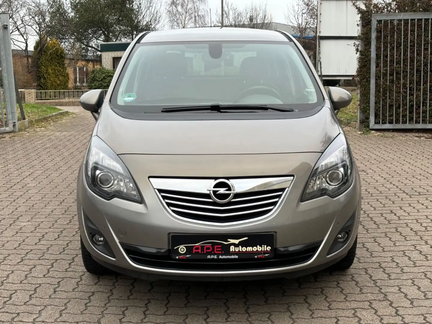 Opel Meriva B Innovation TÜV NEU Braun - 2