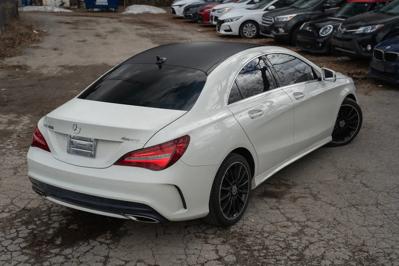 Mercedes-Benz CLA снимка Mercedes-Benz CLA