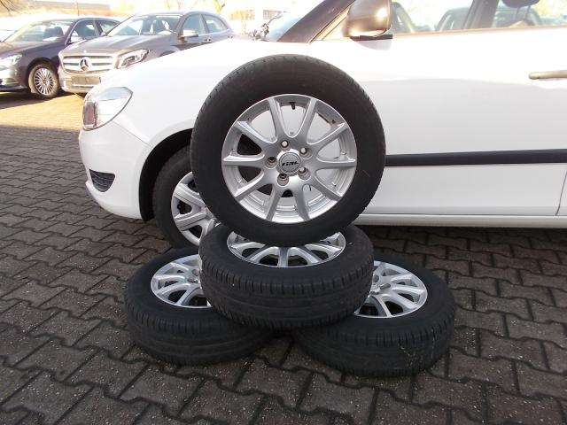 Skoda Fabia 1.2, Klima, Alufelgen, zus. Winterräder