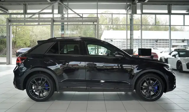 Volkswagen T-Roc view 6