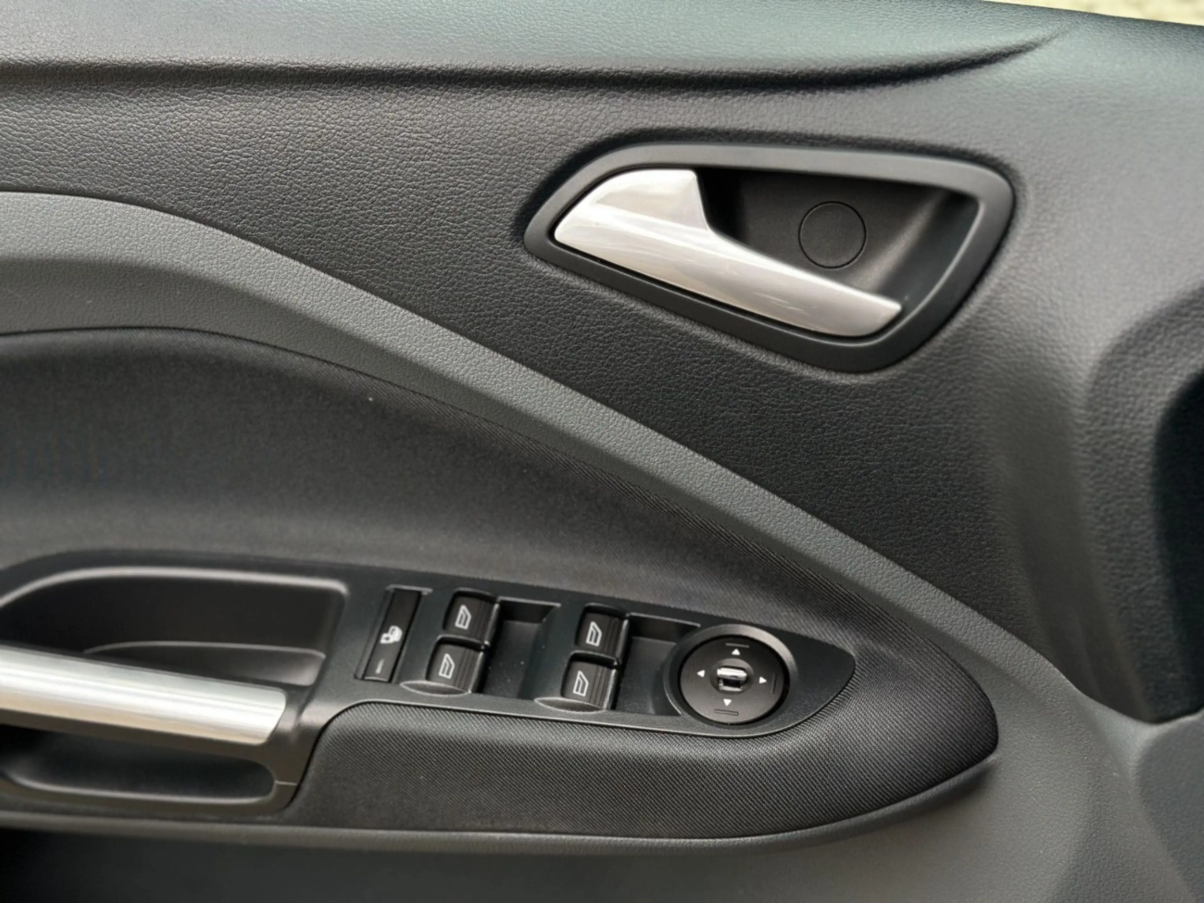 Ford Grand C-Max Grand C-MAX Trend — photo 14