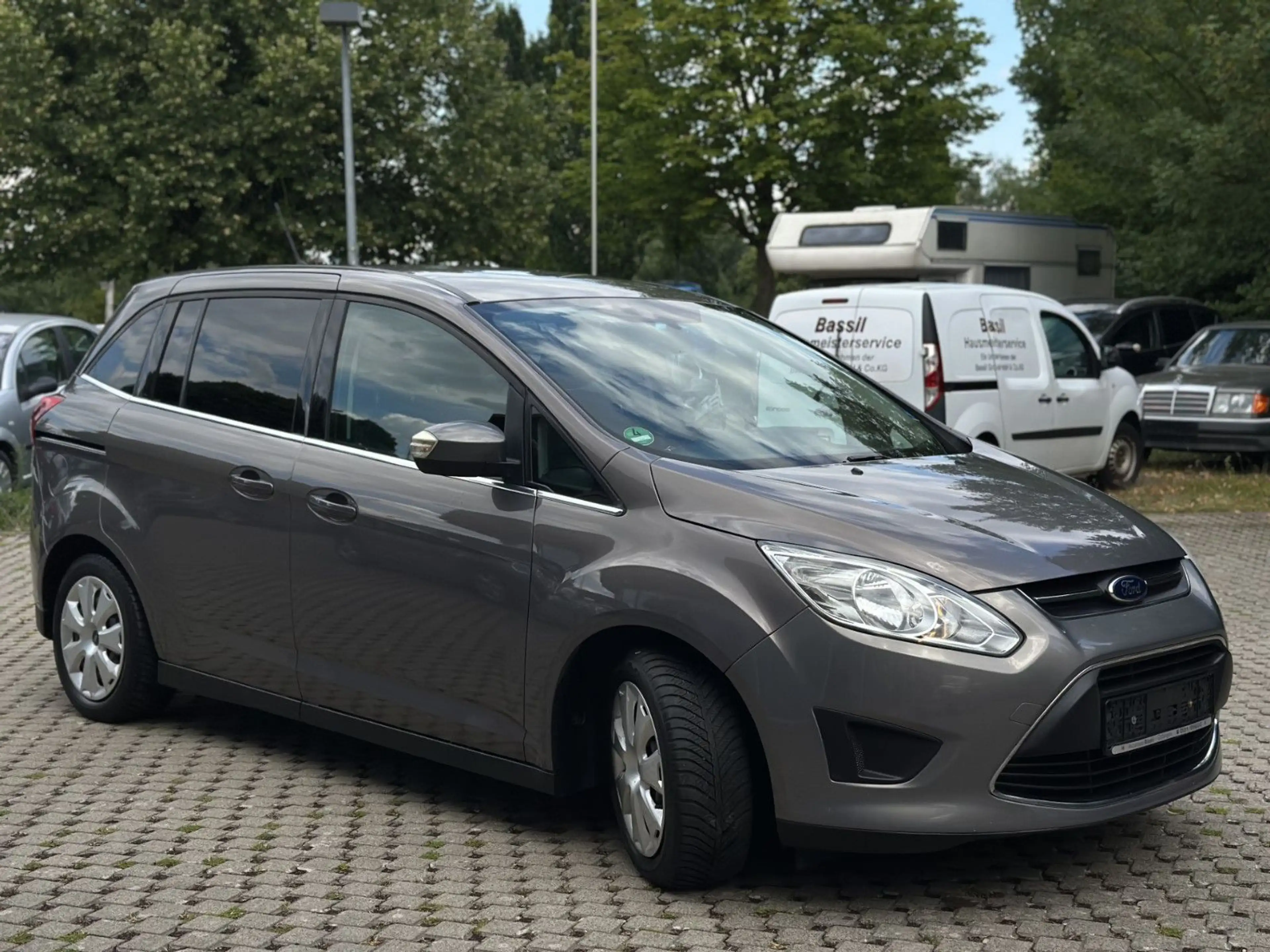 Ford Grand C-Max Grand C-MAX Trend — photo 3