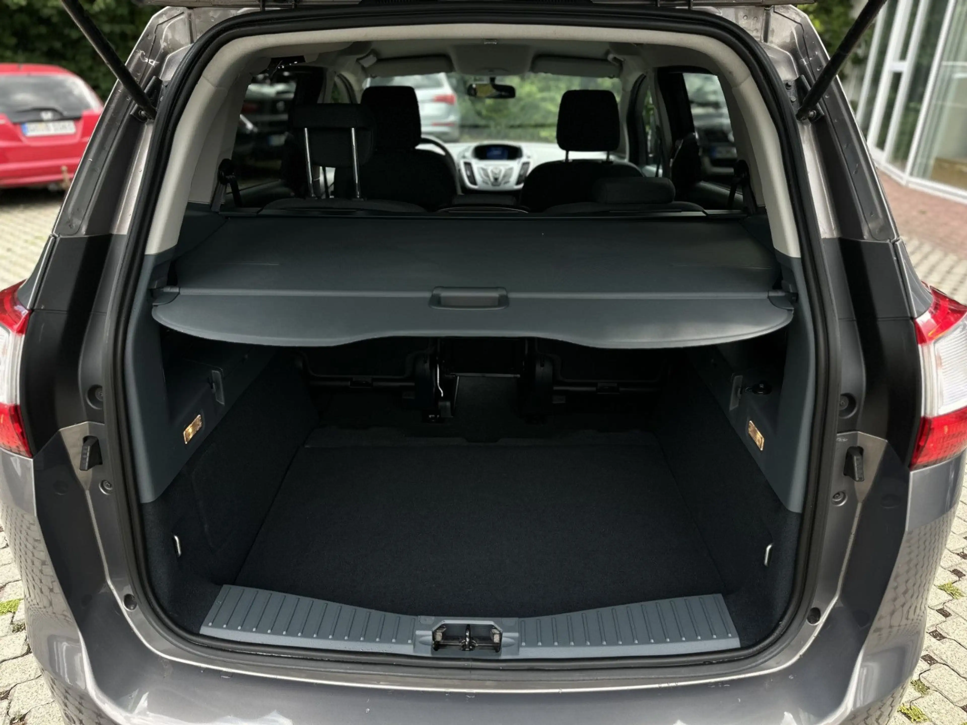 Ford Grand C-Max Grand C-MAX Trend — photo 8