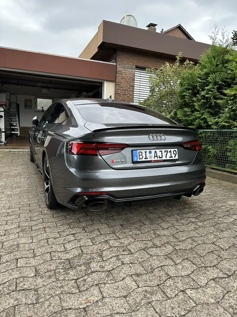 Audi RS5 2.9 TFSI quattro Šedá - 2