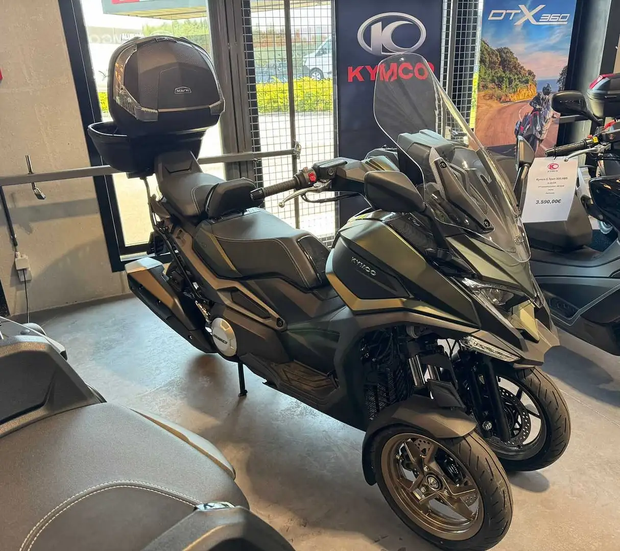 Kymco CV3 Groen - 1