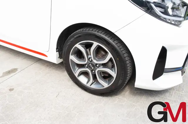 Kia Picanto view 8