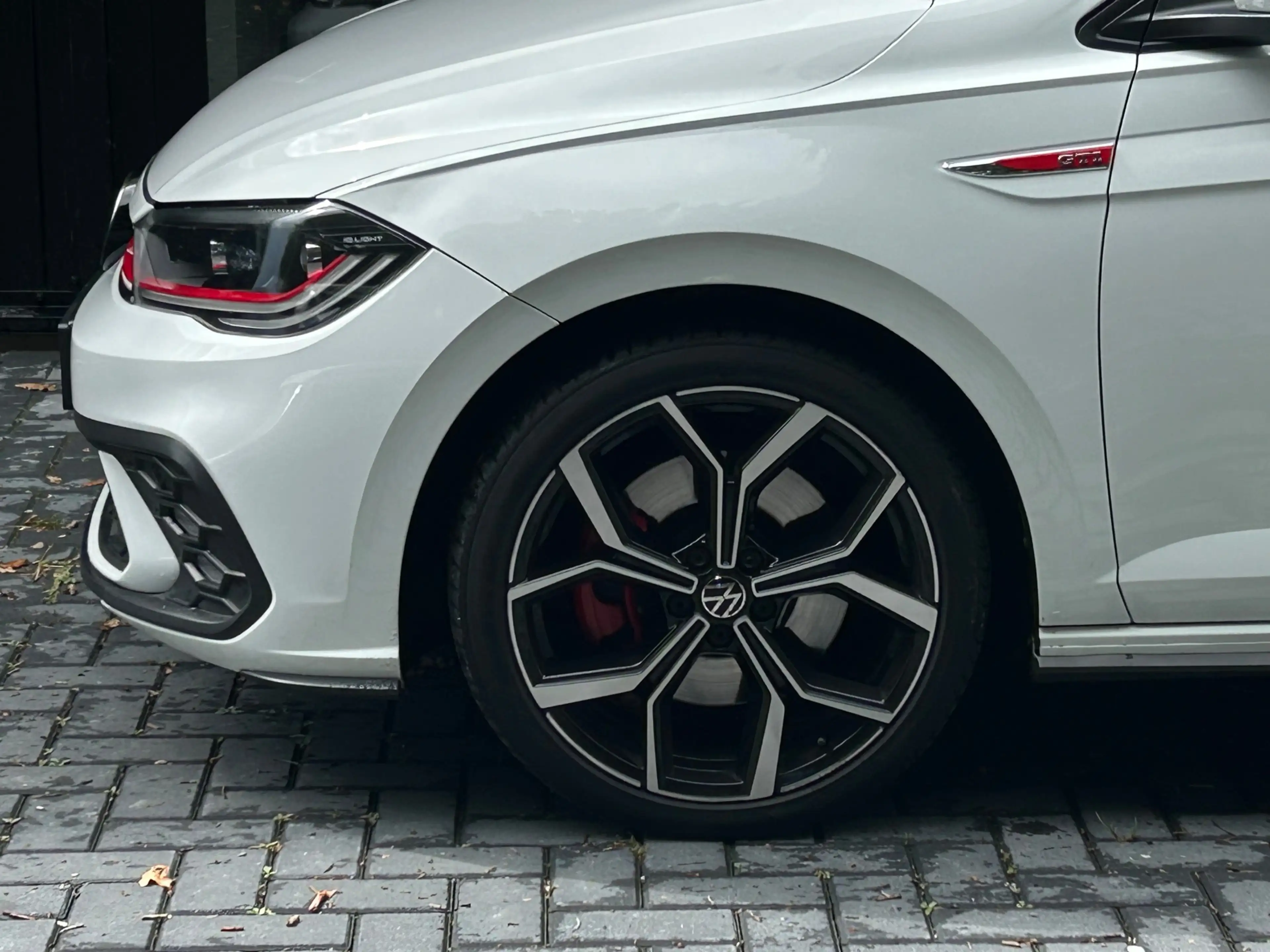 Volkswagen Polo GTI 2.0 TSI PANO/VIRTUAL/CARPLAY/CAMERA/NETTE AUTO/APK — photo 7