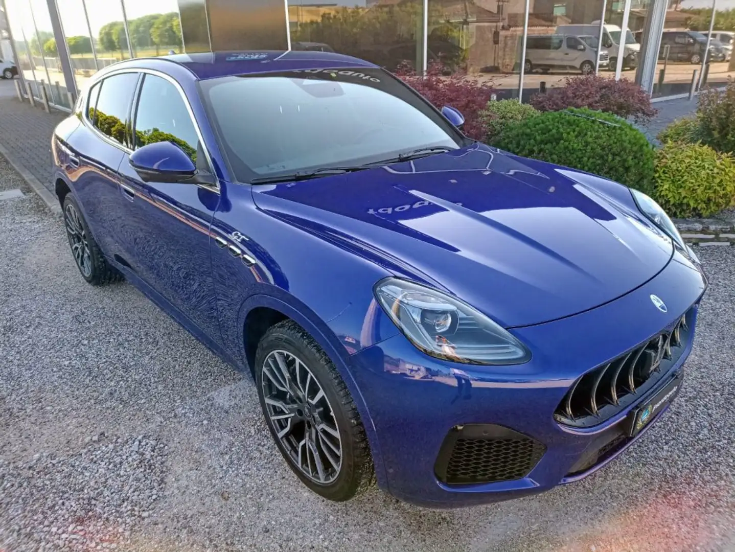 Maserati Grecale 2.0 MHEV 300 CV GT Modrá - 2