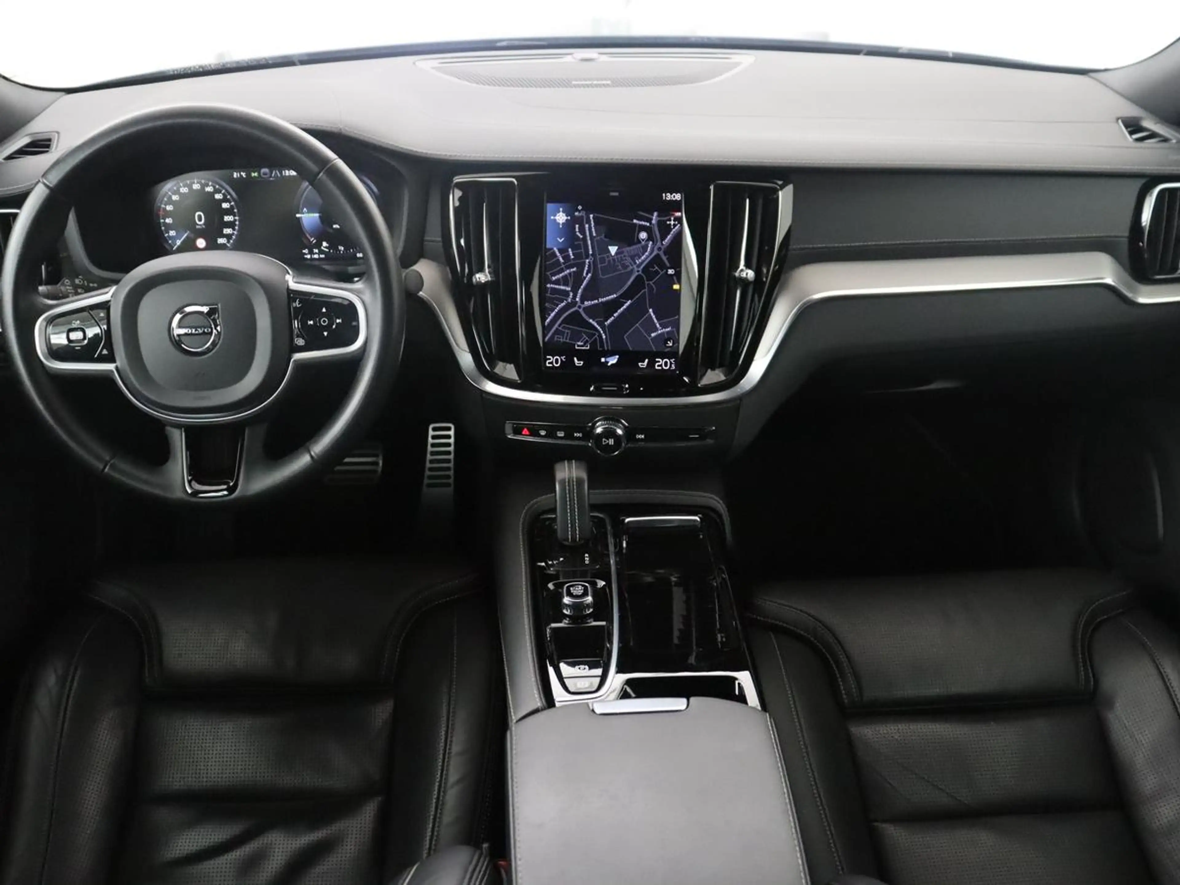 Volvo S60 2.0 Recharge T8 AWD R-Design SOH 95,6% | 360 Camer — photo 3