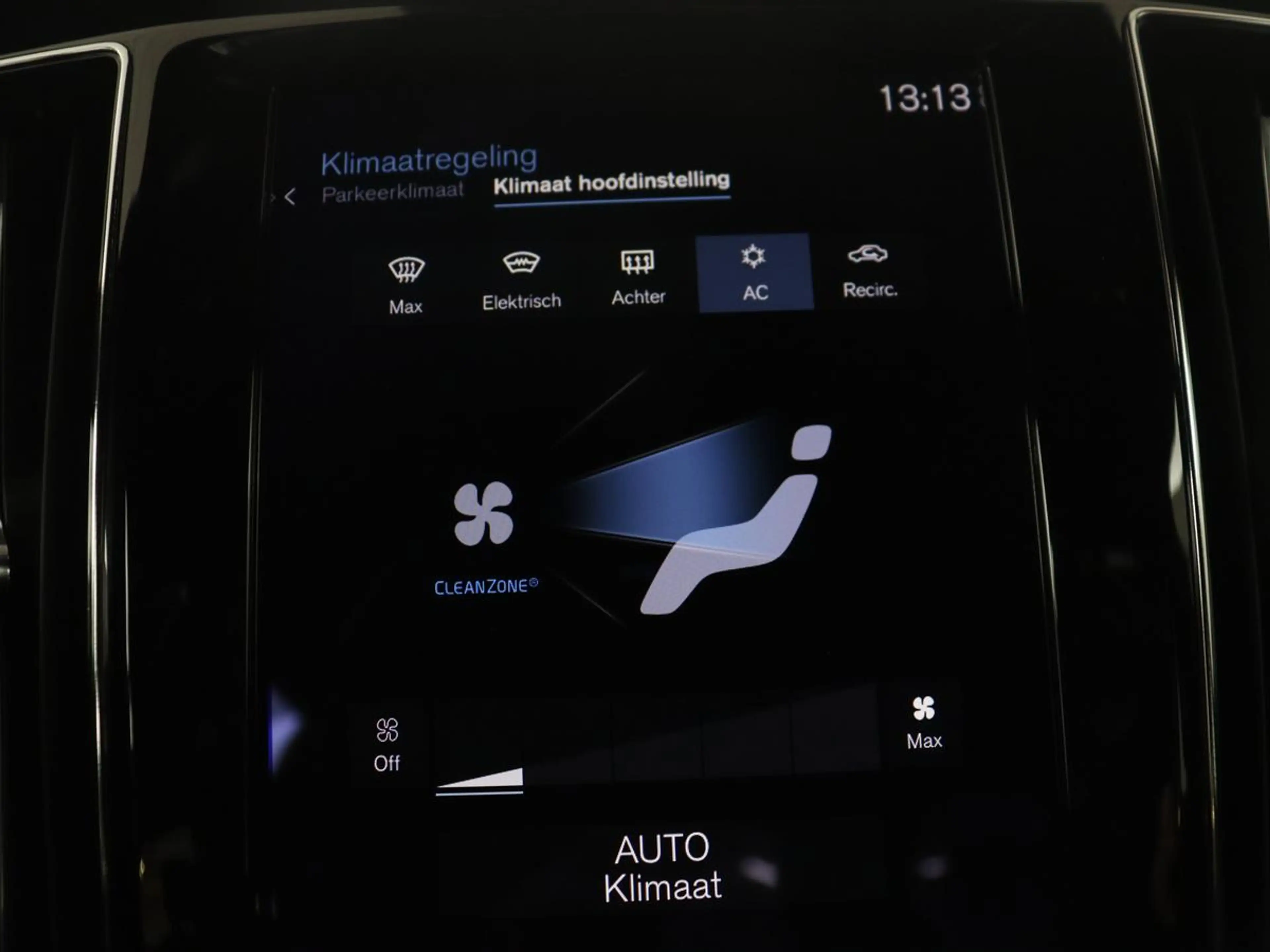 Volvo S60 2.0 Recharge T8 AWD R-Design SOH 95,6% | 360 Camer — photo 30
