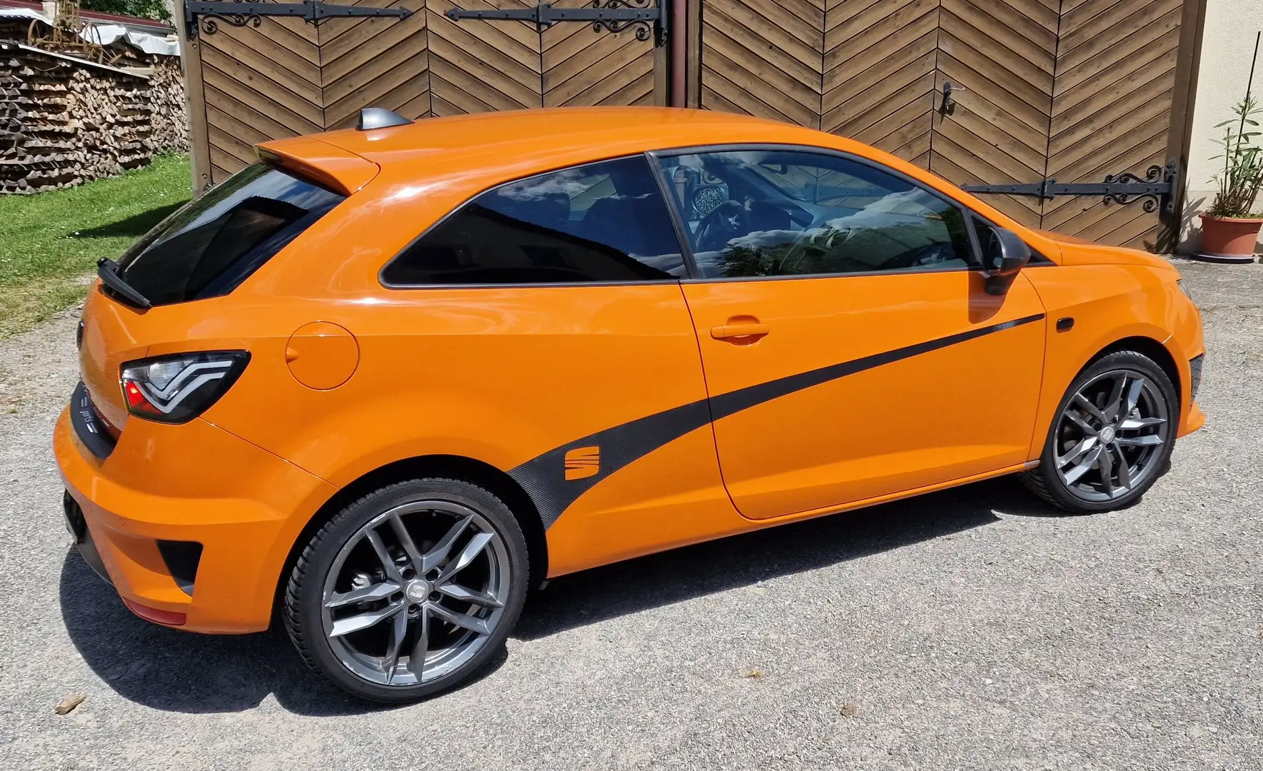 SEAT Ibiza Ibiza  3-Türer SC 1.4 TSI DSG Cupra - 1